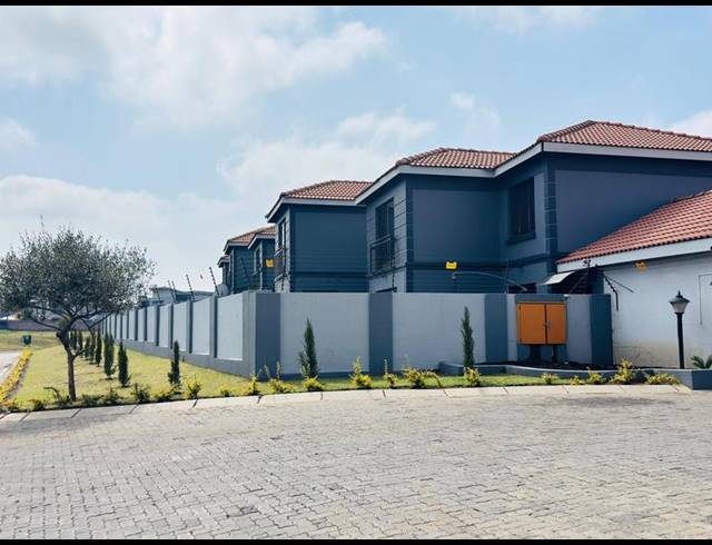 3 BEDROOM PROPERTY TO RENT IN HELDERWYK